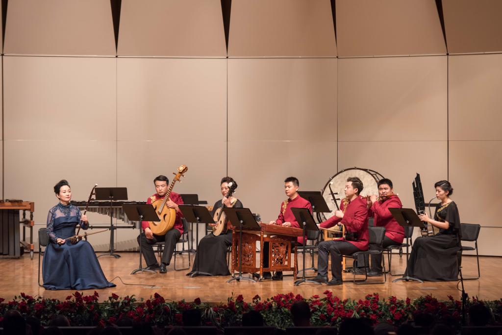 二胡独奏《兰花花叙事曲》